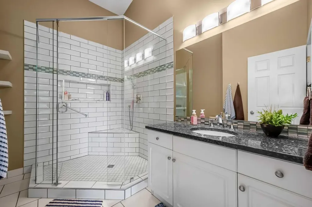 22 Mt Mckenzie Villas SE Calgary AB T2Z 2P9