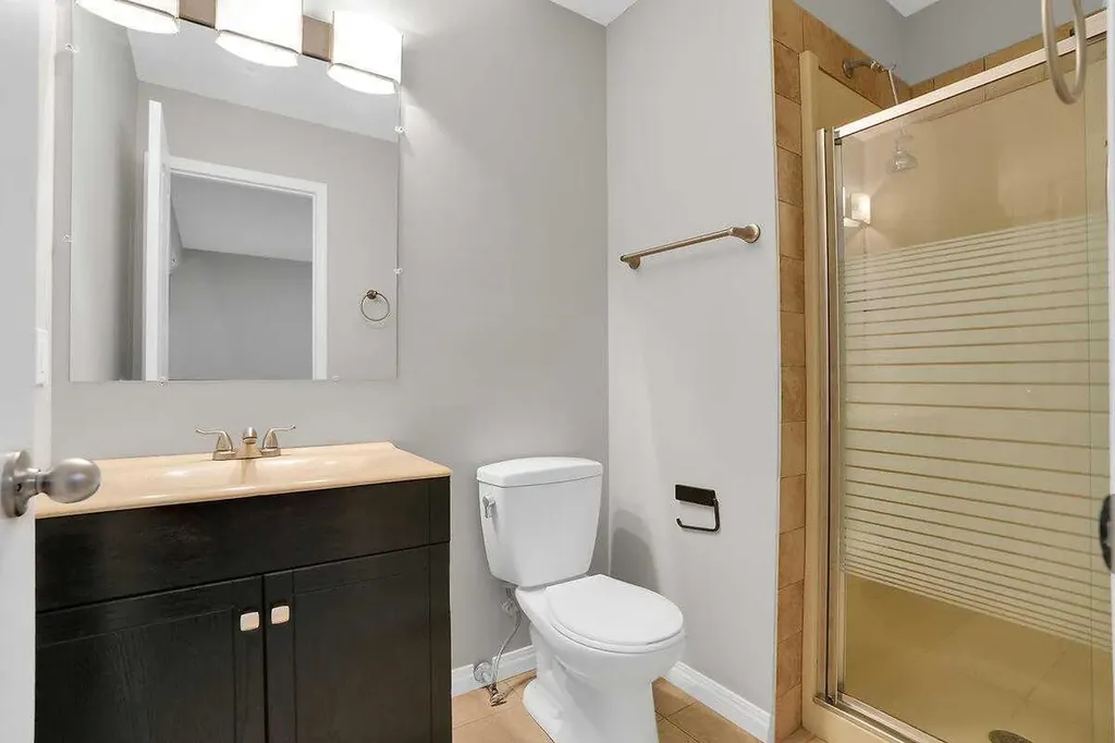 45 Shawinigan Road SW Calgary AB T2Y 2V6
