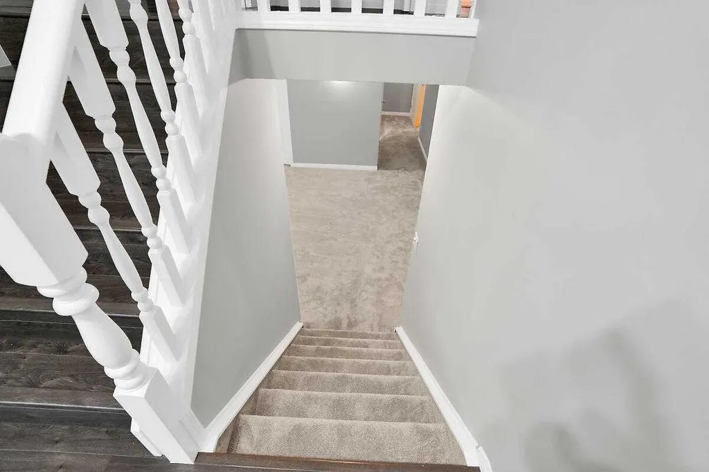 45 Shawinigan Road SW Calgary AB T2Y 2V6
