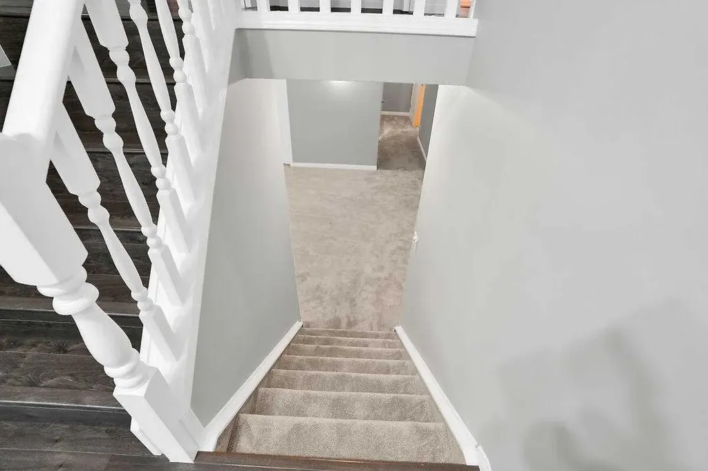 45 Shawinigan Road SW Calgary AB T2Y 2V6
