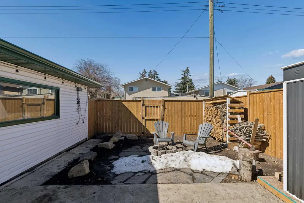 8011 Huntington Street NE Calgary AB T2K5B8
