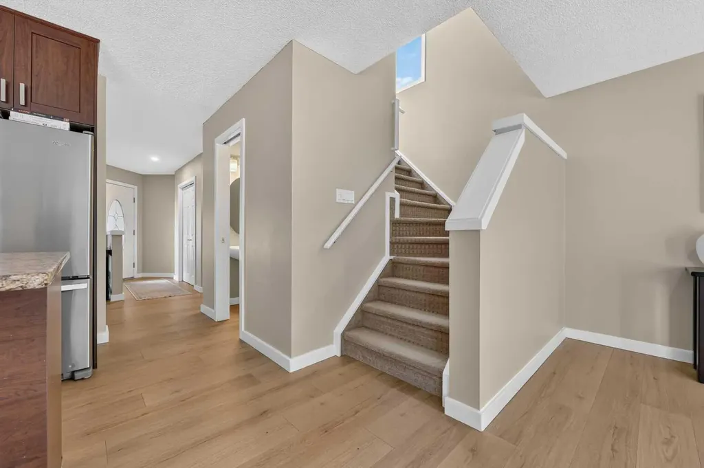 67 Hidden Ranch Terrace NW Calgary AB T3A 5A4