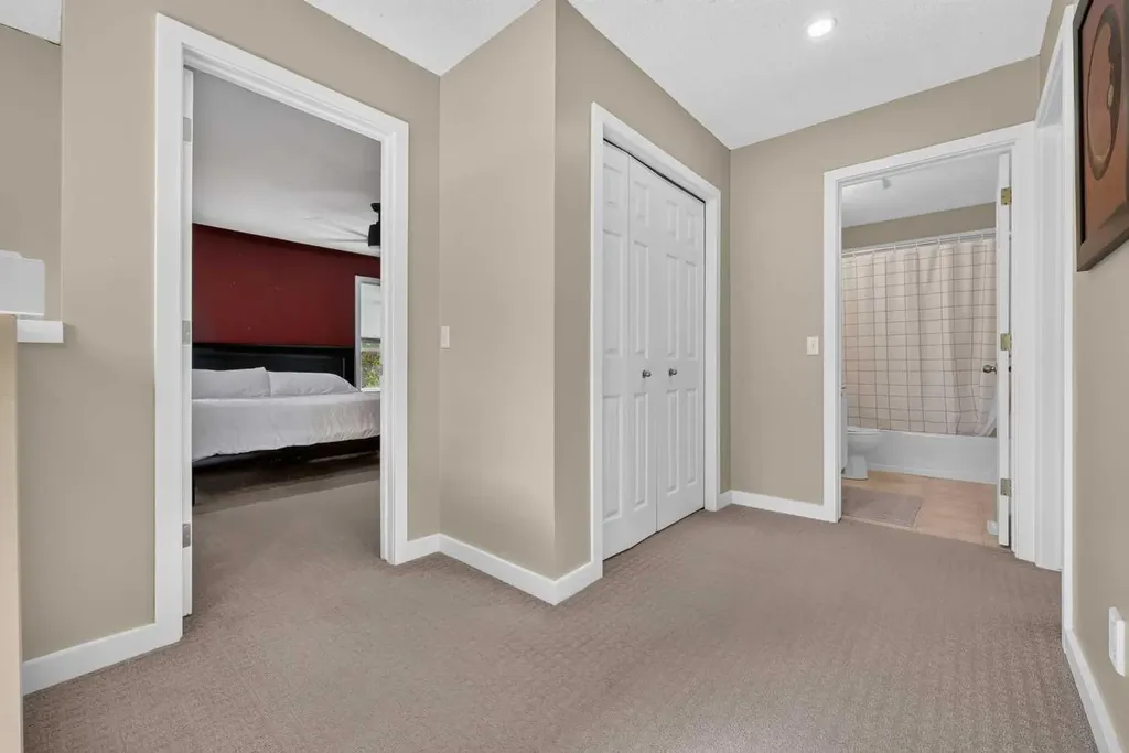 67 Hidden Ranch Terrace NW Calgary AB T3A 5A4