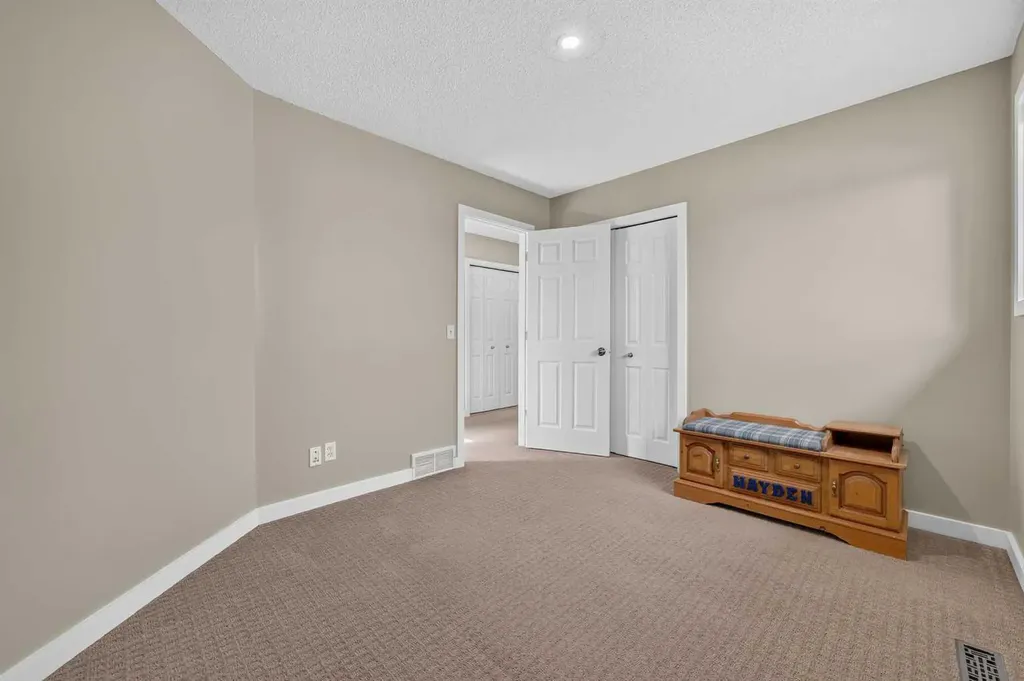 67 Hidden Ranch Terrace NW Calgary AB T3A 5A4