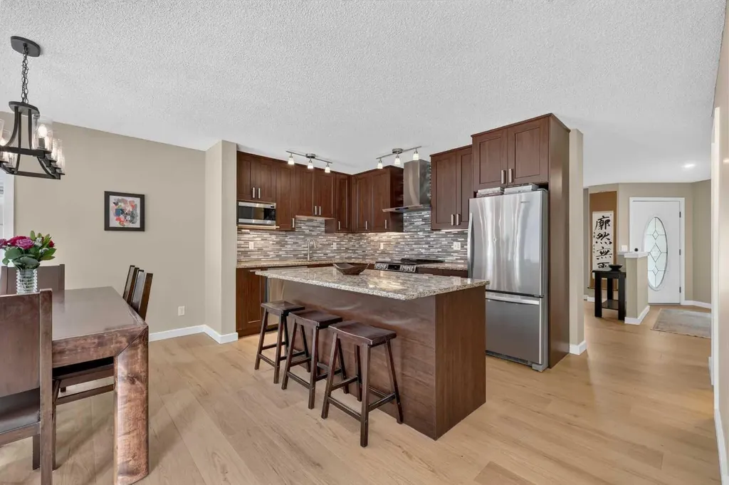 67 Hidden Ranch Terrace NW Calgary AB T3A 5A4