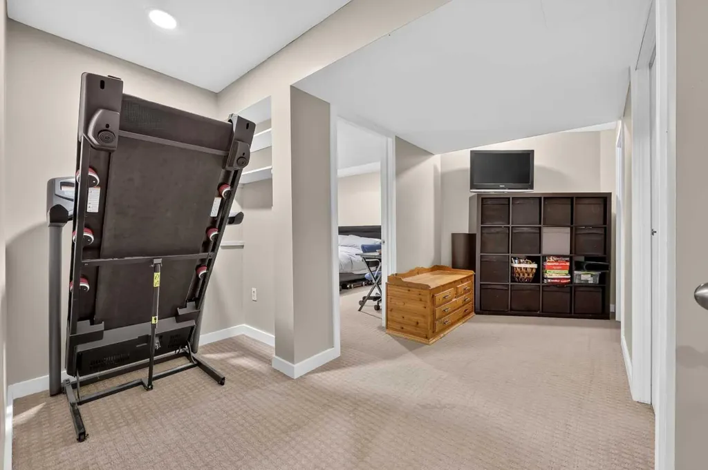 67 Hidden Ranch Terrace NW Calgary AB T3A 5A4