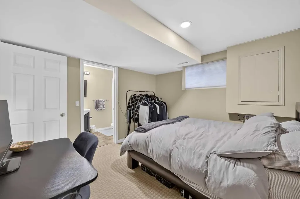 67 Hidden Ranch Terrace NW Calgary AB T3A 5A4