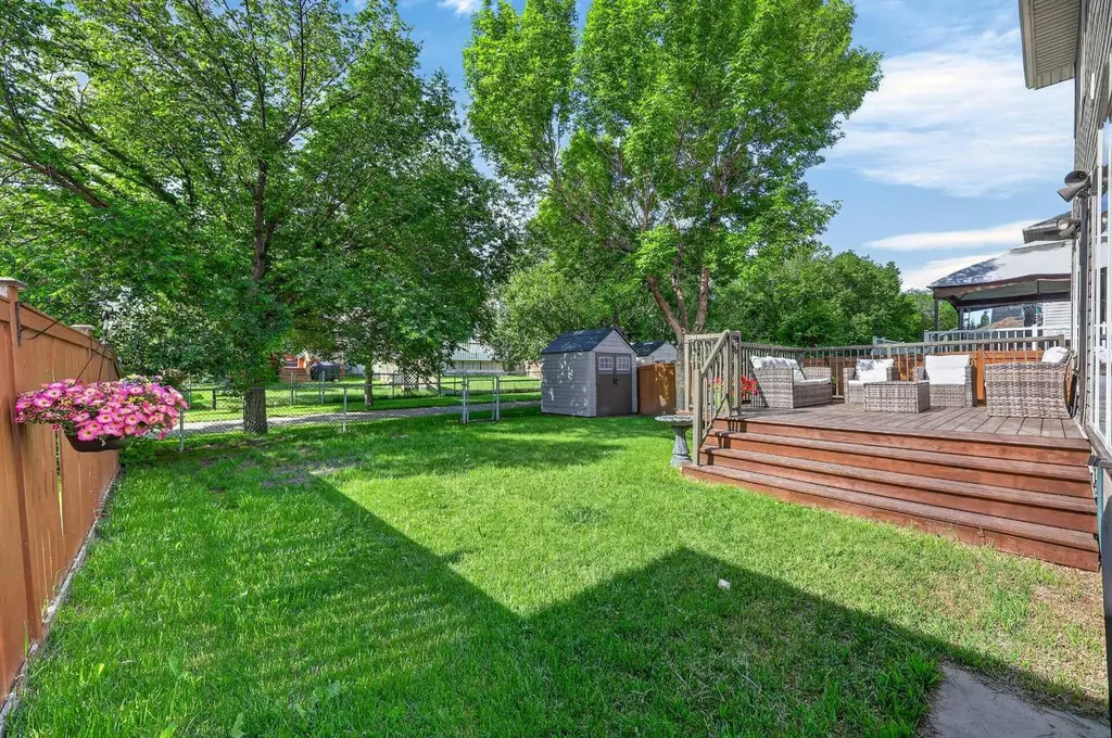 67 Hidden Ranch Terrace NW Calgary AB T3A 5A4