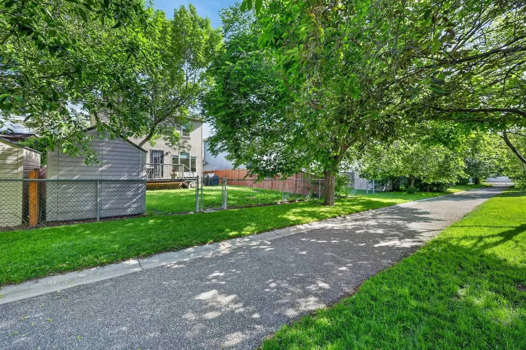 67 Hidden Ranch Terrace NW Calgary AB T3A 5A4