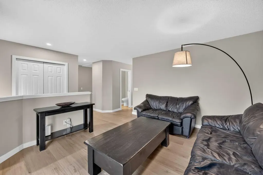 67 Hidden Ranch Terrace NW Calgary AB T3A 5A4