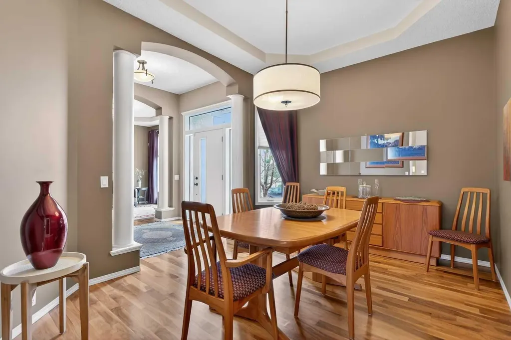 15 Hampstead Rise NW Calgary AB T3A 6B4