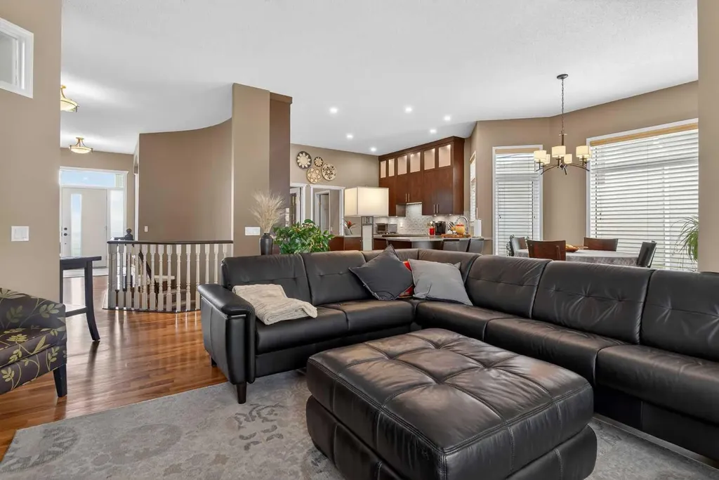 15 Hampstead Rise NW Calgary AB T3A 6B4