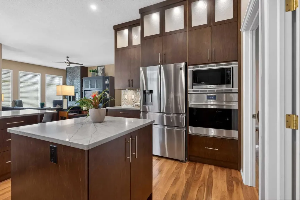 15 Hampstead Rise NW Calgary AB T3A 6B4