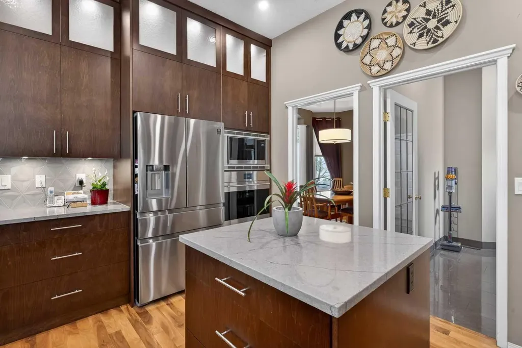 15 Hampstead Rise NW Calgary AB T3A 6B4