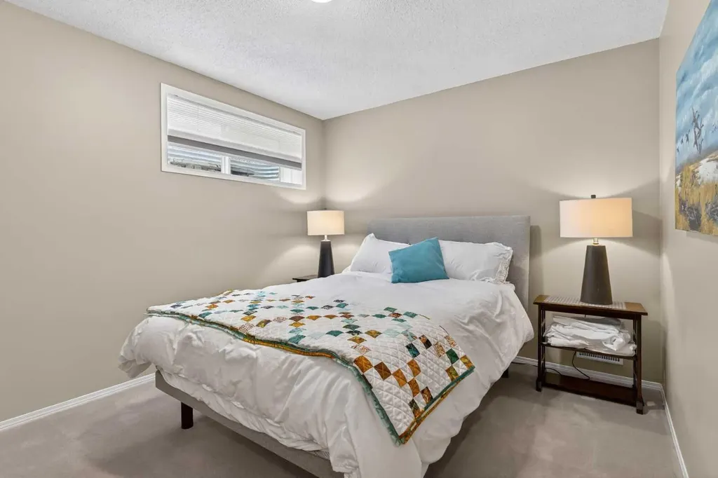 15 Hampstead Rise NW Calgary AB T3A 6B4