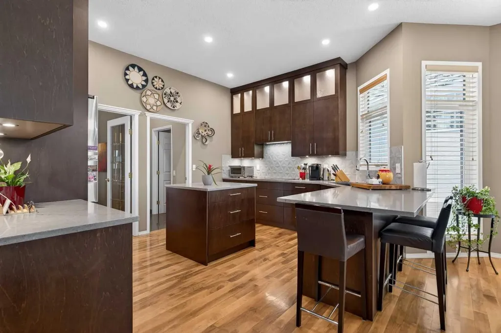15 Hampstead Rise NW Calgary AB T3A 6B4