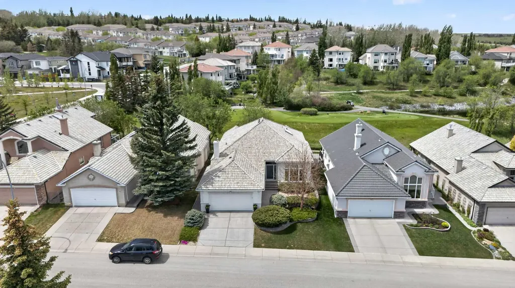 15 Hampstead Rise NW Calgary AB T3A 6B4