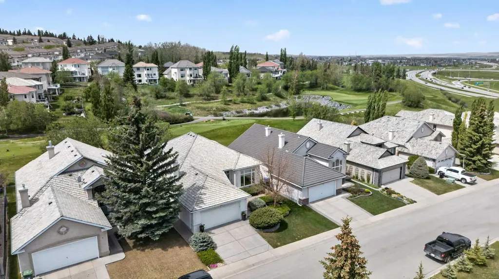 15 Hampstead Rise NW Calgary AB T3A 6B4
