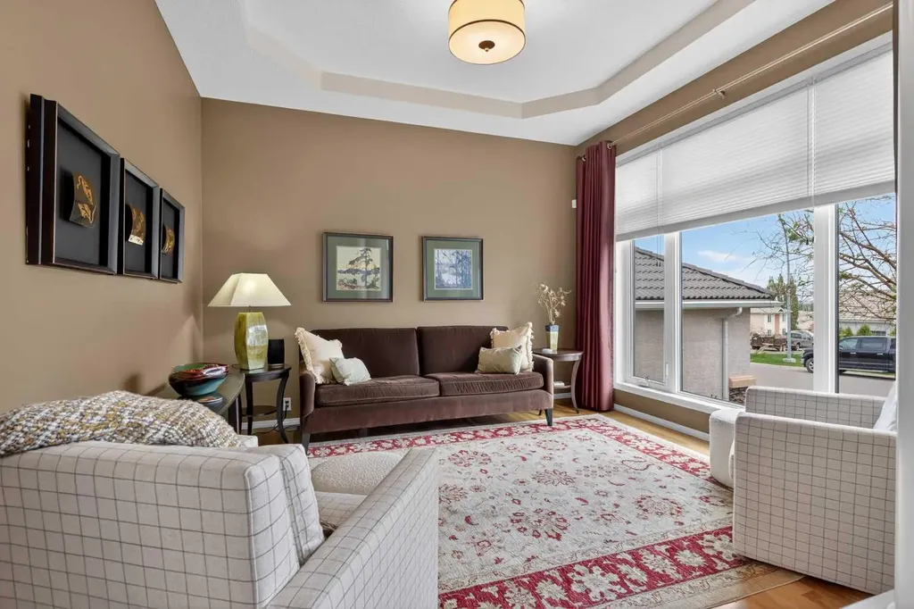 15 Hampstead Rise NW Calgary AB T3A 6B4