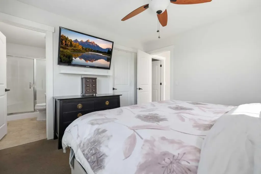 245 Cimarron Vista Way Okotoks AB T1S 1L5