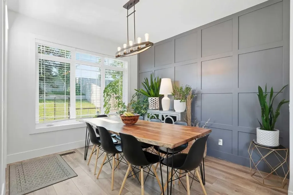 245 Cimarron Vista Way Okotoks AB T1S 1L5