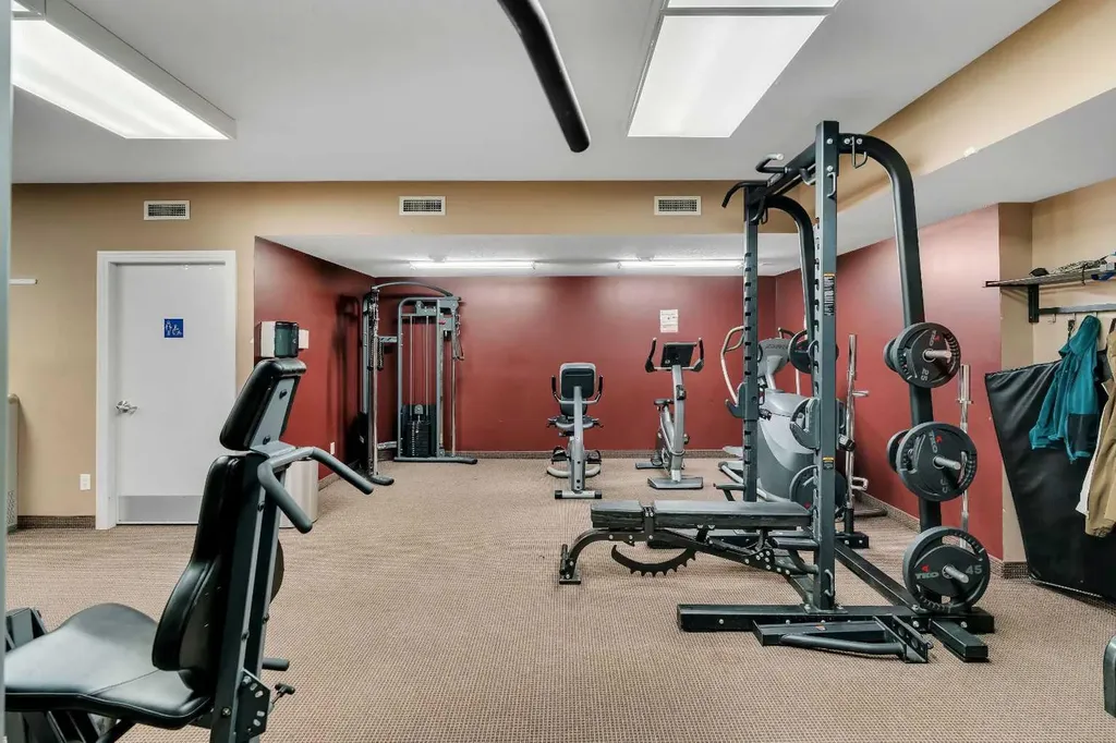30 Royal Oak Plaza NW Calgary AB T3G 0C1