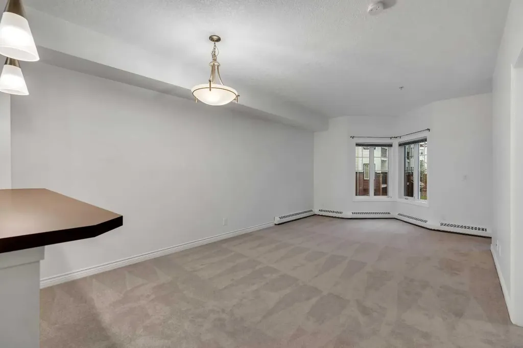30 Royal Oak Plaza NW Calgary AB T3G 0C1