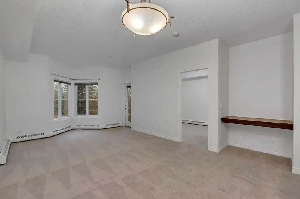 30 Royal Oak Plaza NW Calgary AB T3G 0C1
