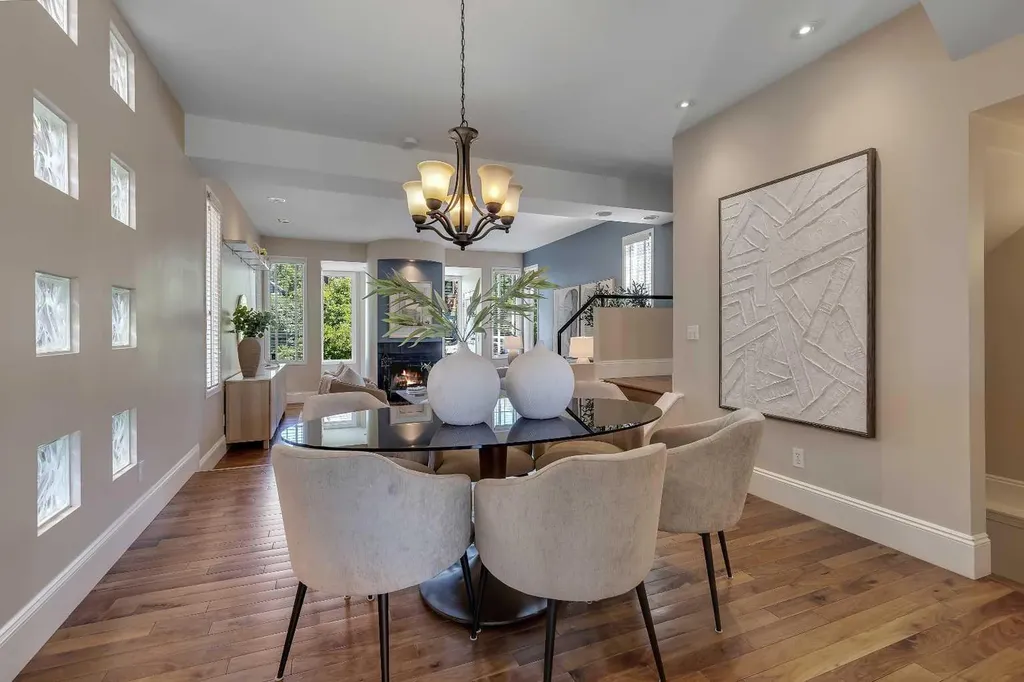 2215 3 Avenue NW Calgary AB T2N0K7