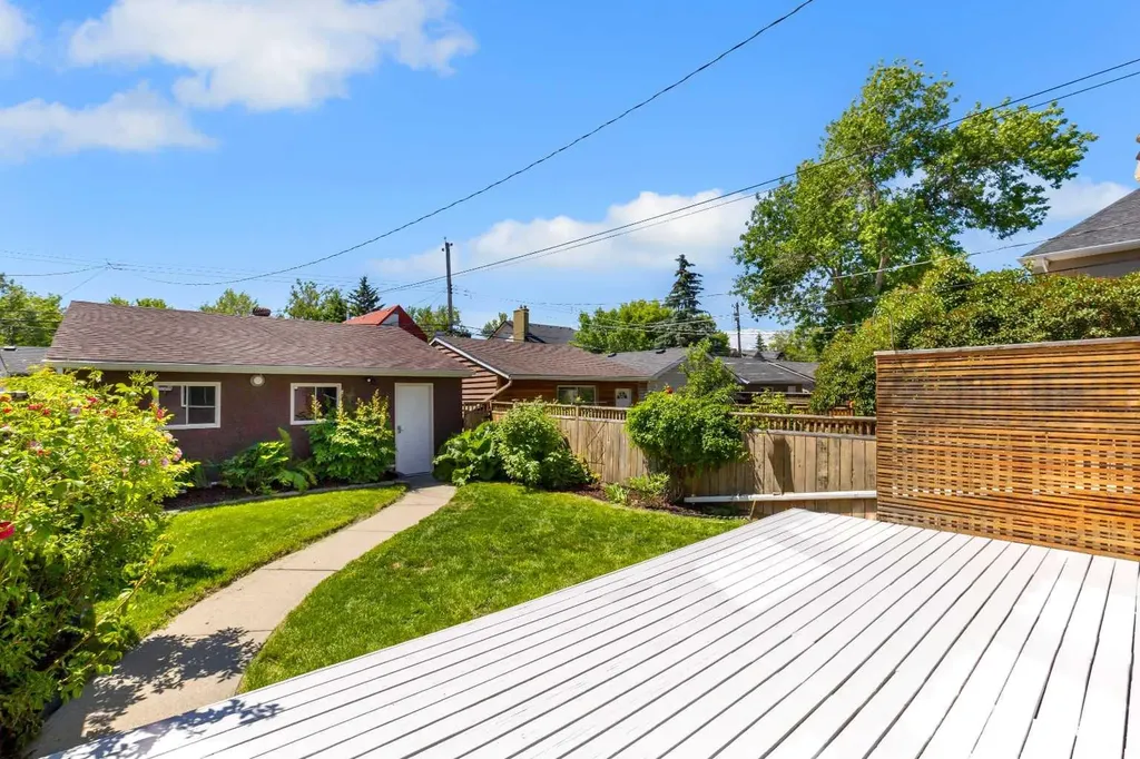 2215 3 Avenue NW Calgary AB T2N0K7
