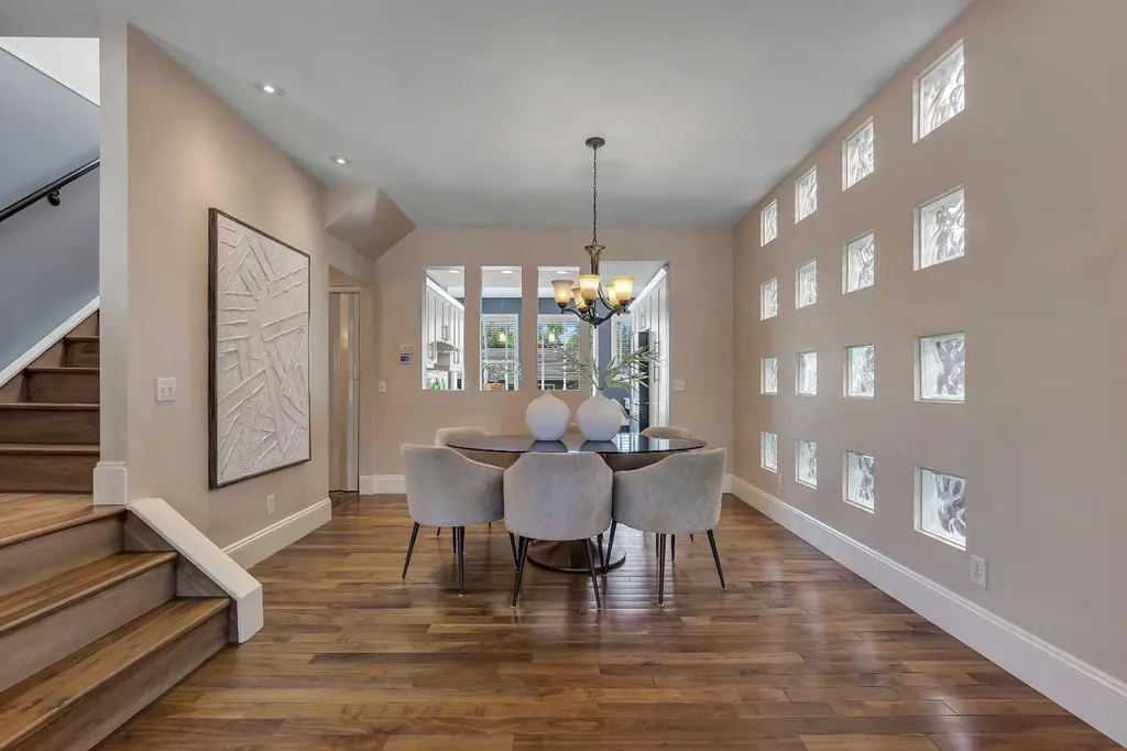 2215 3 Avenue NW Calgary AB T2N0K7