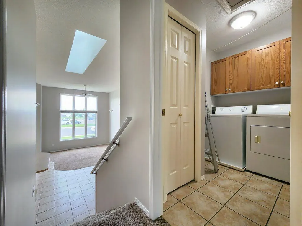 67 Blackfoot Boulevard W Lethbridge AB T1K 7N7
