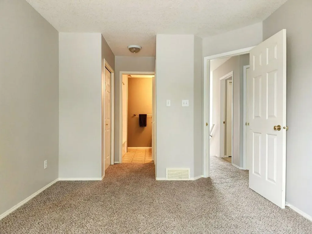 67 Blackfoot Boulevard W Lethbridge AB T1K 7N7