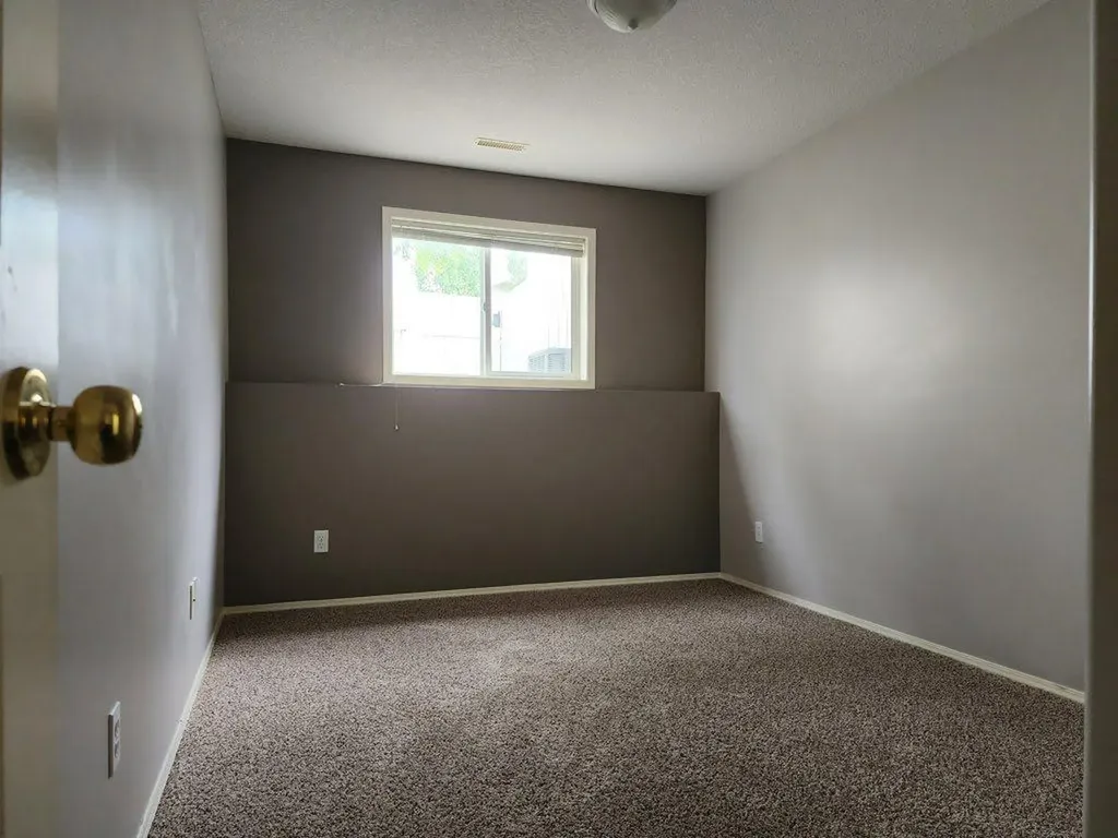 67 Blackfoot Boulevard W Lethbridge AB T1K 7N7