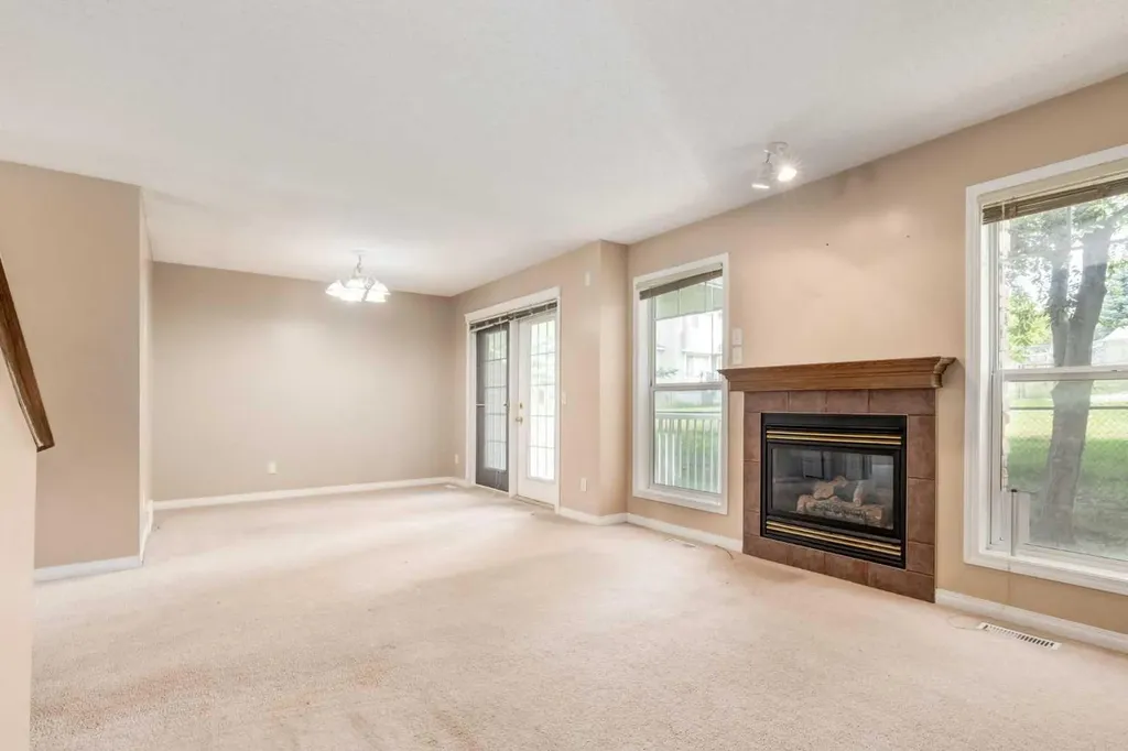 109 Hidden Creek Gardens NW Calgary AB T3A 6J4