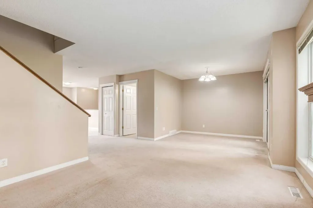 109 Hidden Creek Gardens NW Calgary AB T3A 6J4