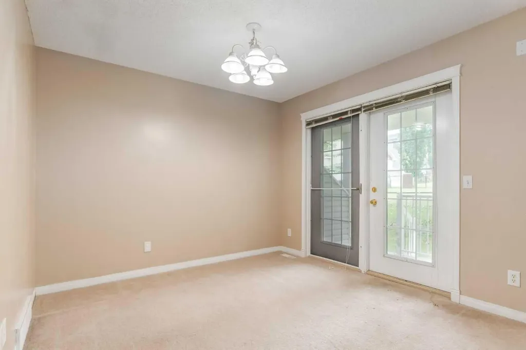 109 Hidden Creek Gardens NW Calgary AB T3A 6J4
