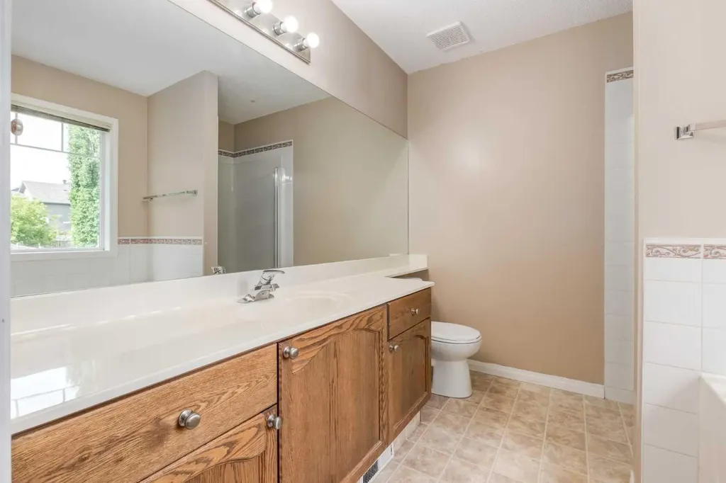 109 Hidden Creek Gardens NW Calgary AB T3A 6J4