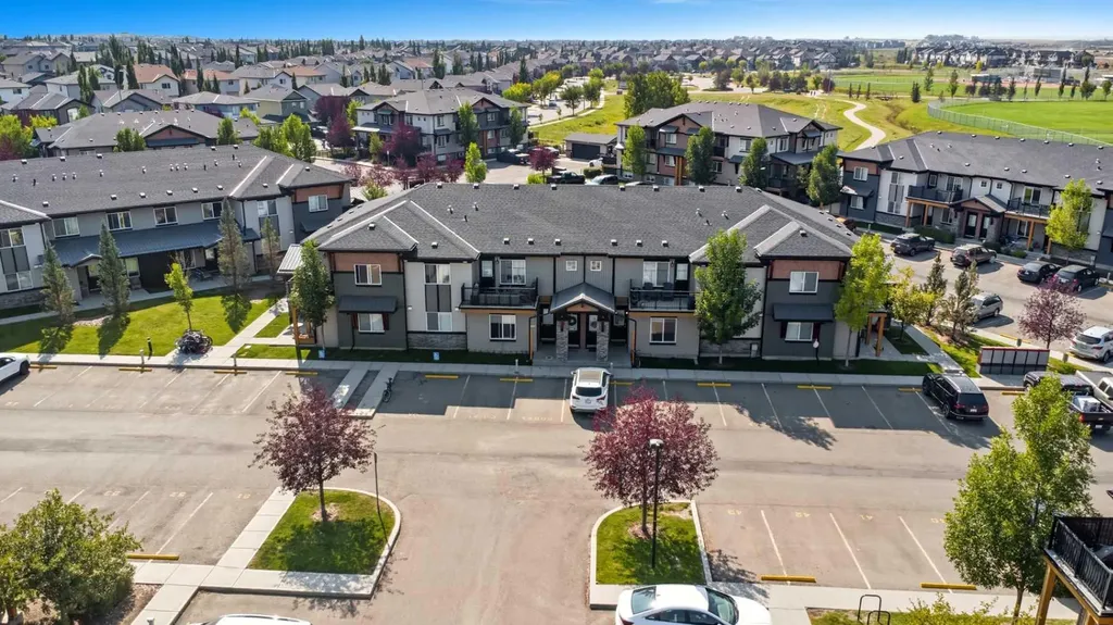 2781 Chinook Winds Drive SW Airdrie AB T4B 3S5