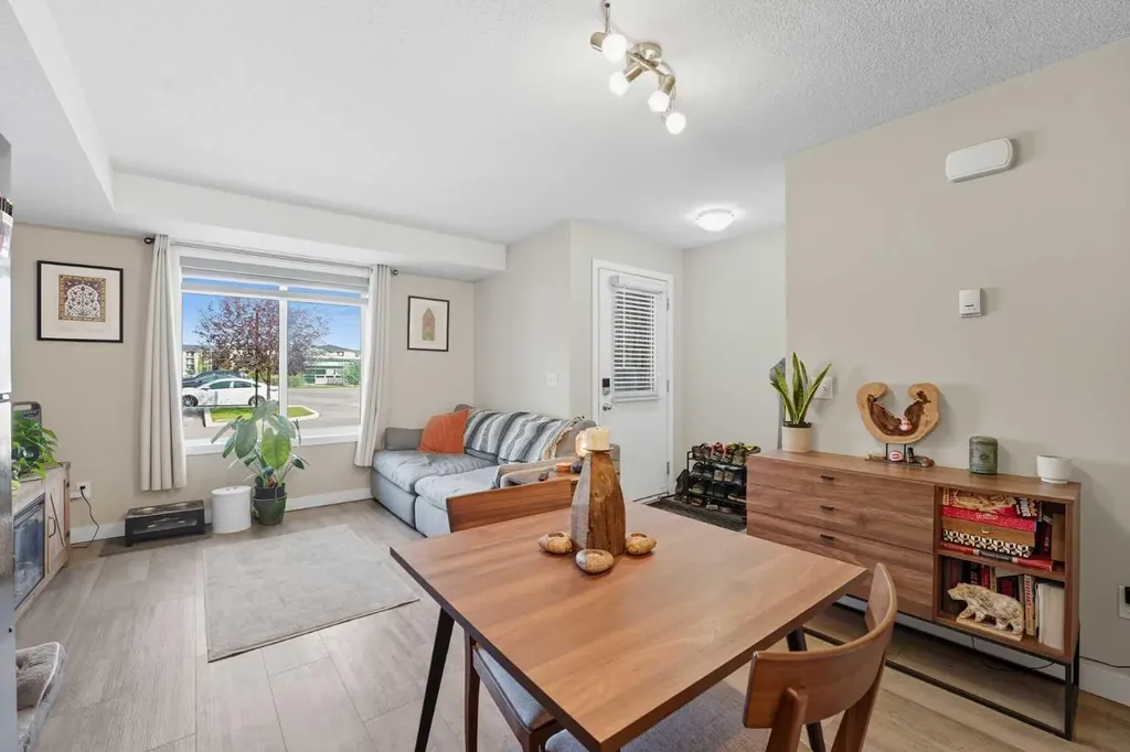 2781 Chinook Winds Drive SW Airdrie AB T4B 3S5