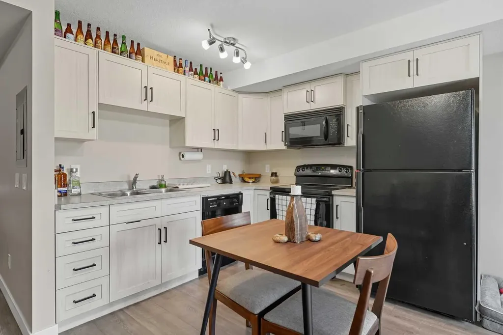 2781 Chinook Winds Drive SW Airdrie AB T4B 3S5