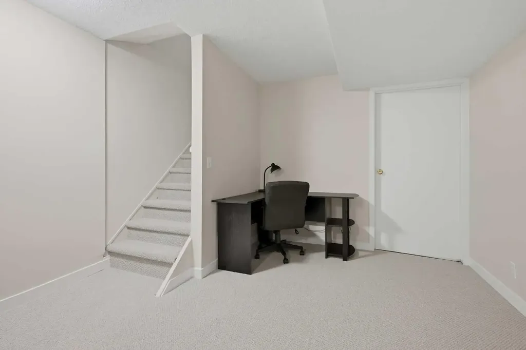 2404 & 2406 Richmond Road SW Calgary AB T2T 5E4