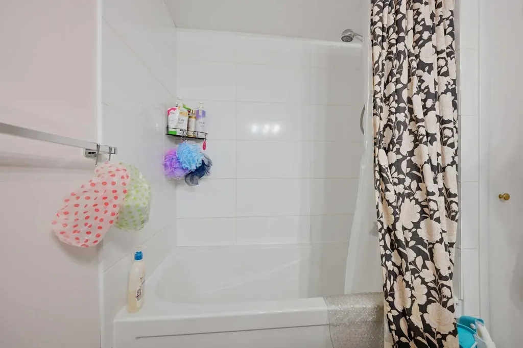 2404 & 2406 Richmond Road SW Calgary AB T2T 5E4