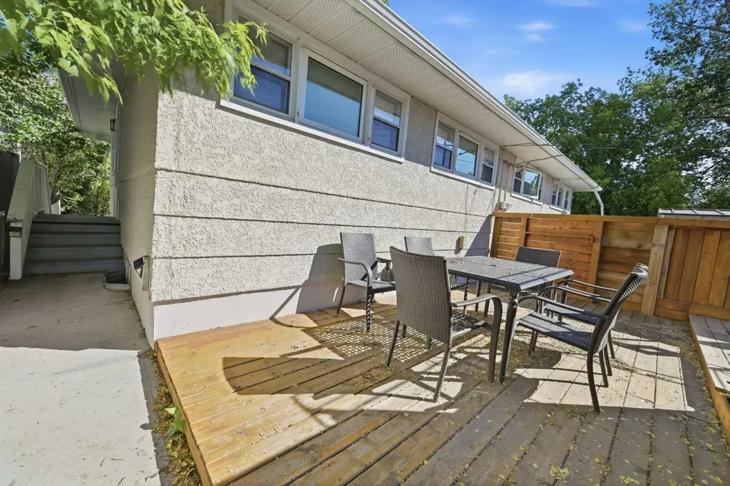 2404 & 2406 Richmond Road SW Calgary AB T2T 5E4