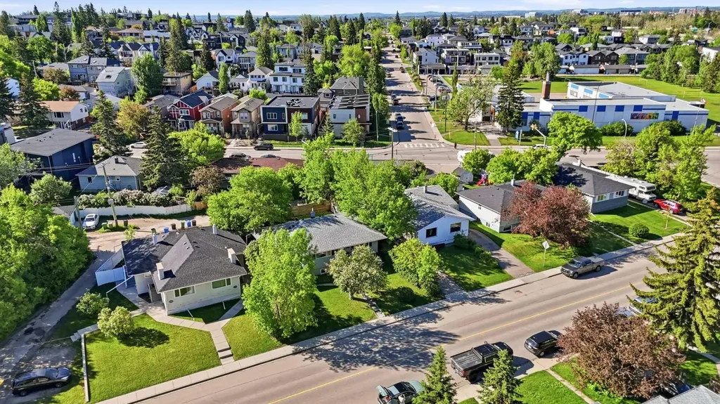 2404 & 2406 Richmond Road SW Calgary AB T2T 5E4