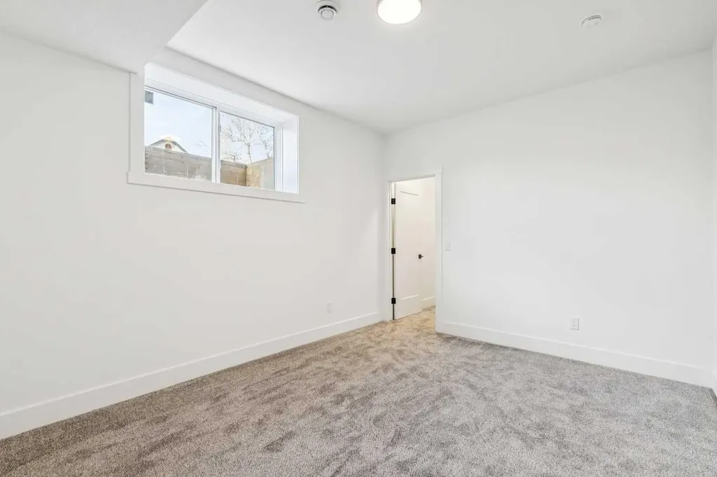 2428 27 Street SW Calgary AB T3E 2G3