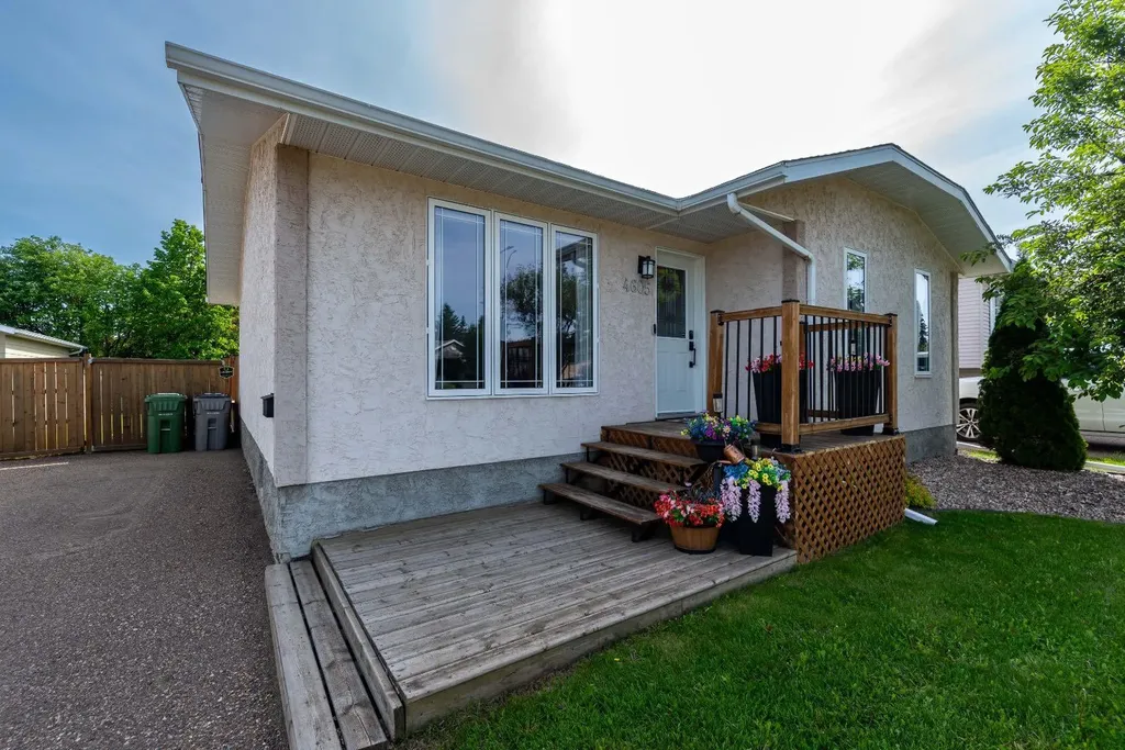 4605 32 Street Lloydminster SK S9V 1N6