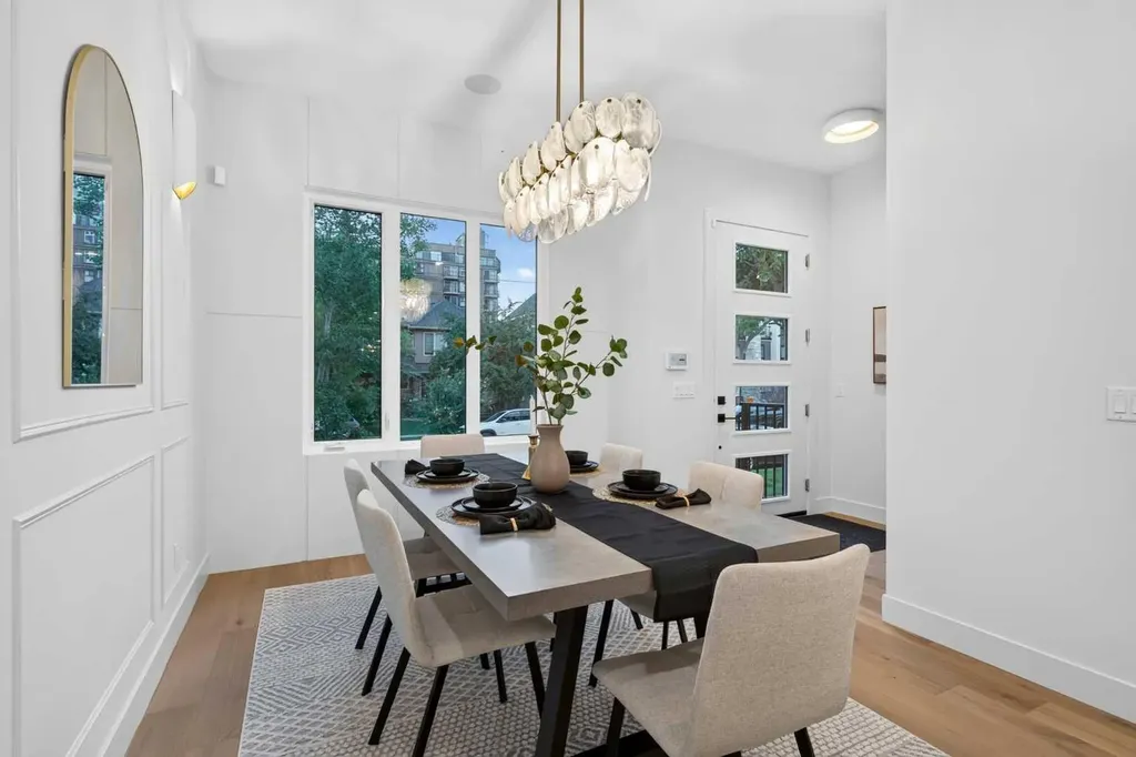 727 15 Street NW Calgary AB T2N 2B3