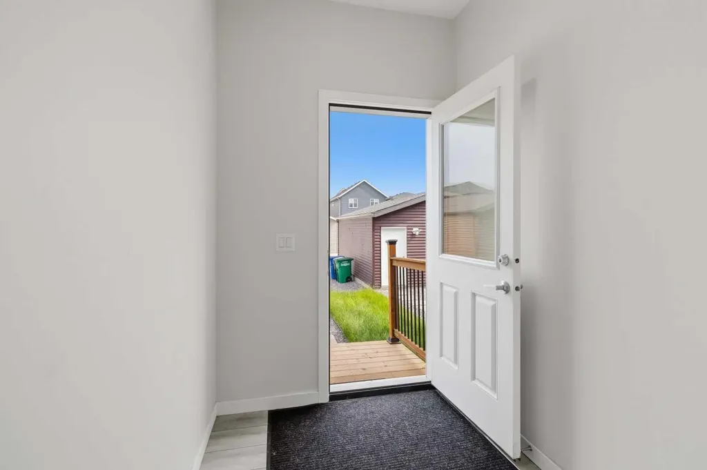 3223 Chinook Winds Drive SW Airdrie AB T4B 5S8