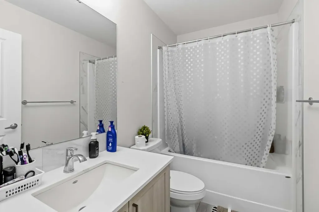 3223 Chinook Winds Drive SW Airdrie AB T4B 5S8